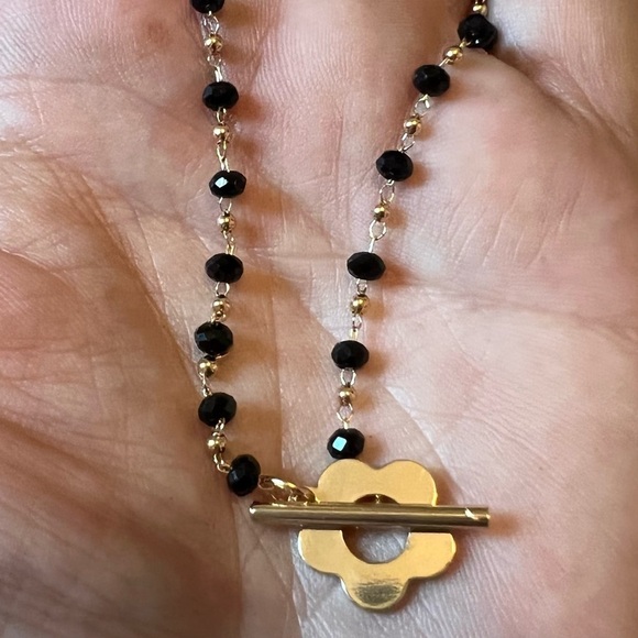 NEW Black & gold beaded choker necklace with flower & front Toggle closure - Picture 2 of 6